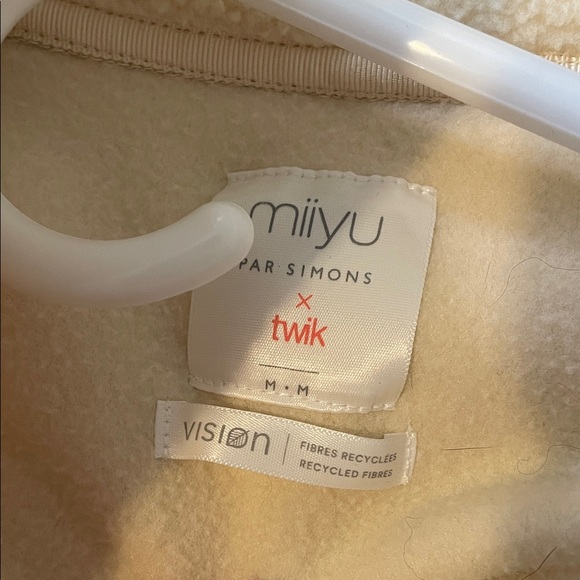 Simons Cream Teddy Jacket - Picture 2 of 2